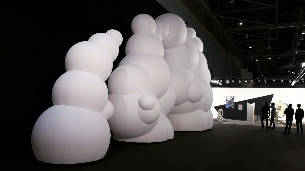 Inflatable cloud skull for polish artist Pawel Althamer